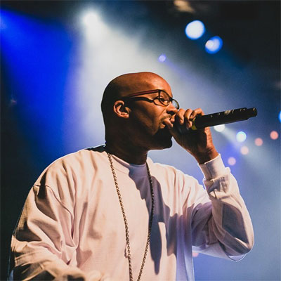 Warren G